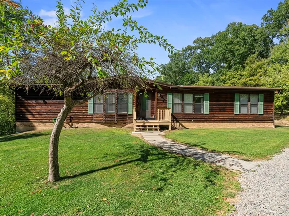 285 Ridge Ave, Freedom, PA 15042