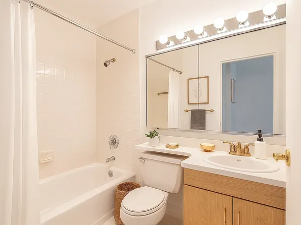 108 East 38th Street image 4 of 6