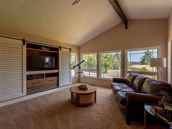 4th image of 38703 Shady Oak Rd NE