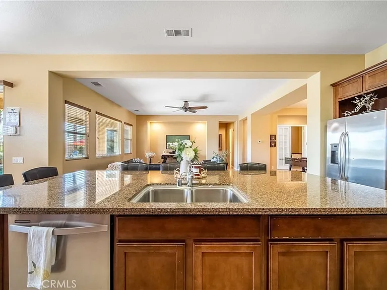 40834 Adriatico Ct — Photo 16
