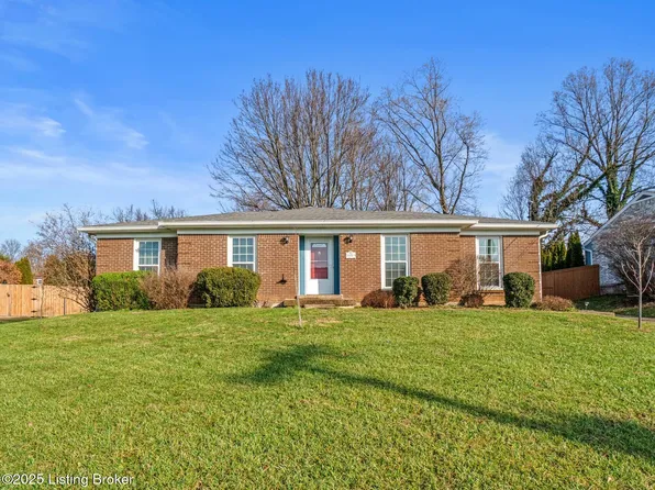 1023 Harmony Landing Rd, Goshen, KY 40026