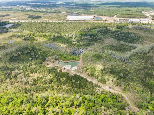 605 Shell Rd, Brunswick, GA 31525