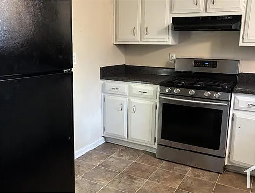 3253 Deshong Dr — Photo 3