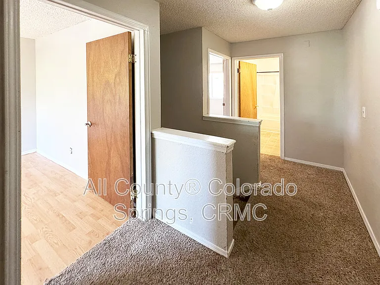 347 W Iowa Ave — Photo 10