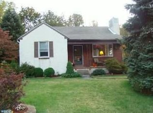 44 Galicia Dr, Phoenixville, PA 19460