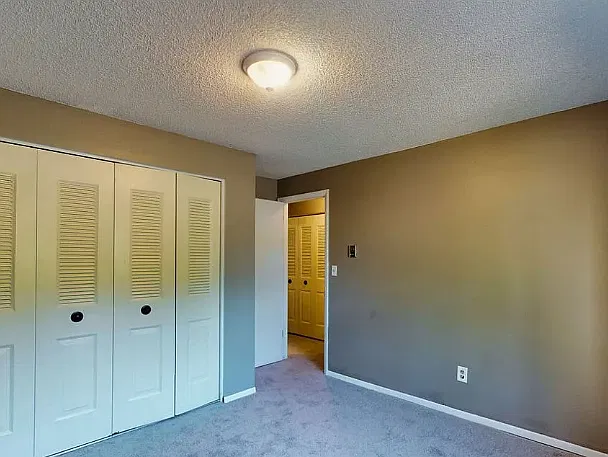 2 bed, 1054 sqft, $1,900 — Photo 4
