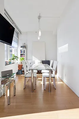 Rented by Compass | media 37