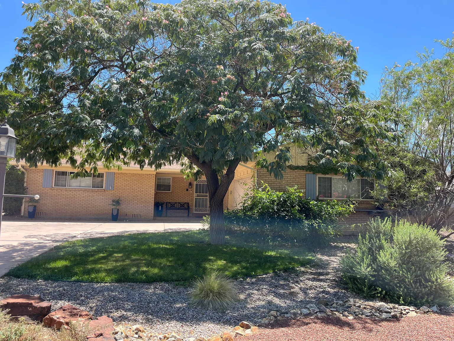 3 bed, 1635 sqft, $2,900 — Photo 1