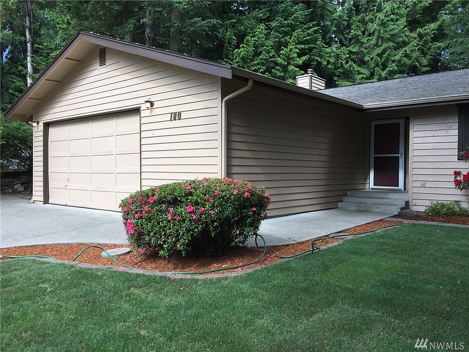 1st image of 180 NE Riverhill Ln