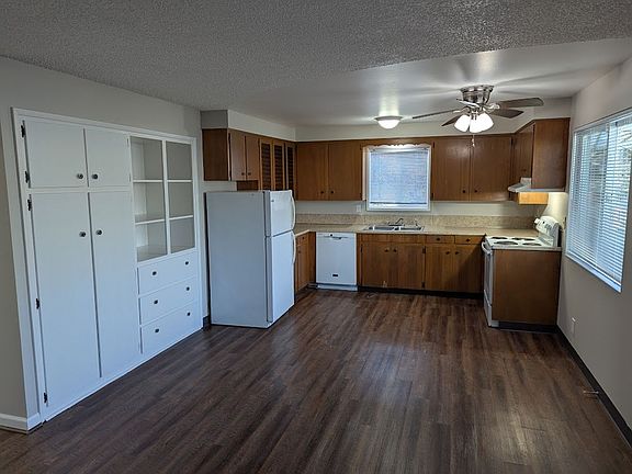3rd image of 1604-1640 Chemeketa St NE #1620