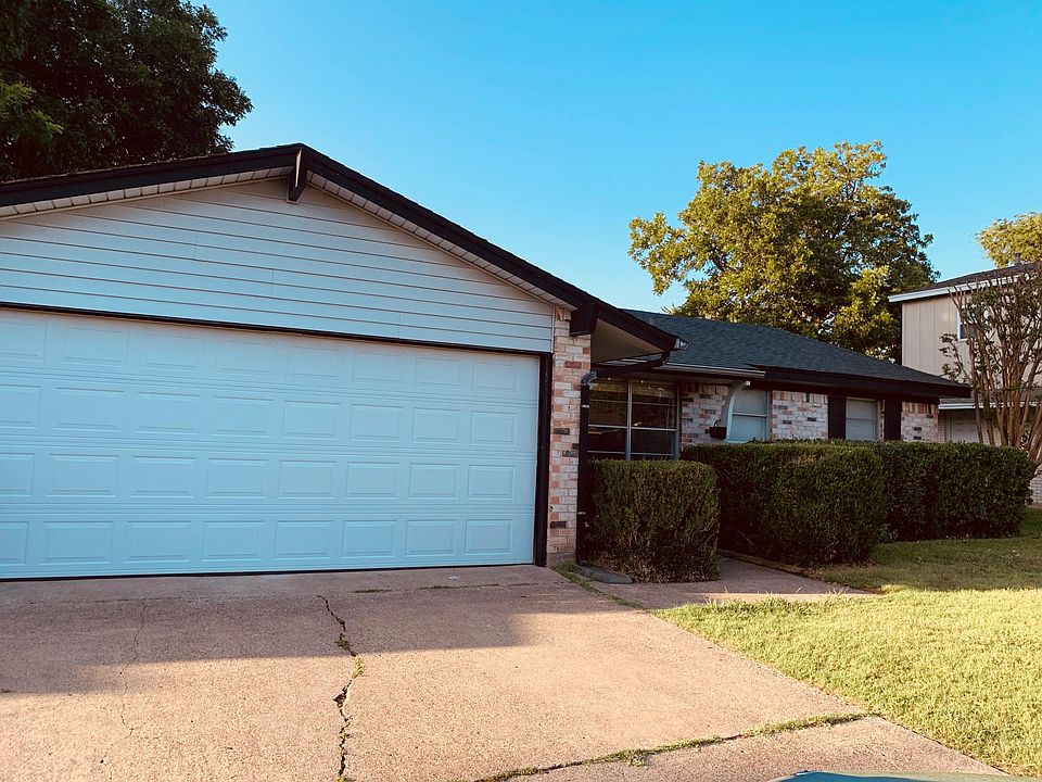 1st image of 512 Cambridge Dr