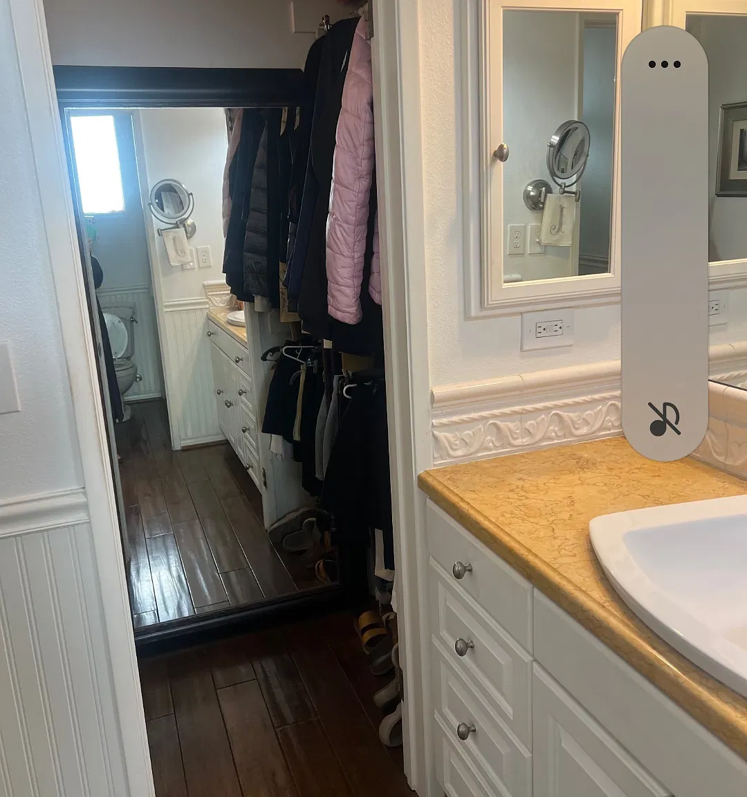 2 bed, 977 sqft, $3,500 — Photo 3