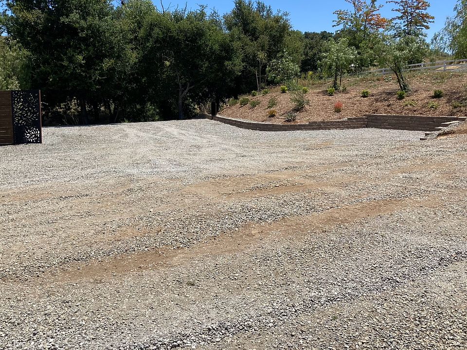 1st image of 34500 Avenida La Cresta