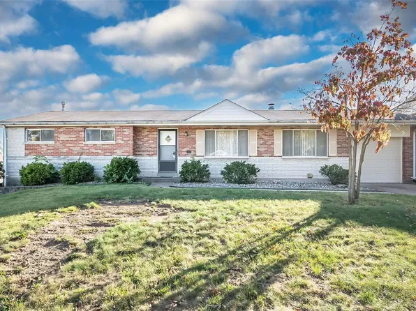 9856 Lindhall Ln, Saint Louis, MO 63123