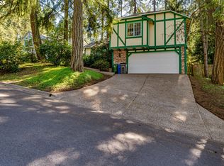 1700 Cameo Dr, Eugene, OR 97405