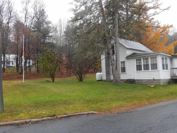4 Newton Street, Warrensburg, NY 12885