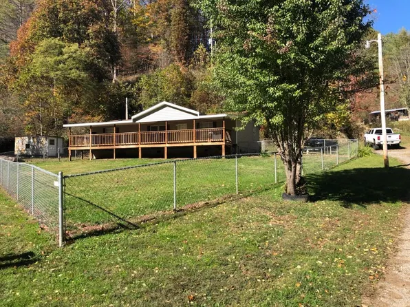 834 Little Creek Rd, Burnsville, NC 28714