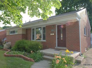 9403 Lathers St, Livonia, MI 48150