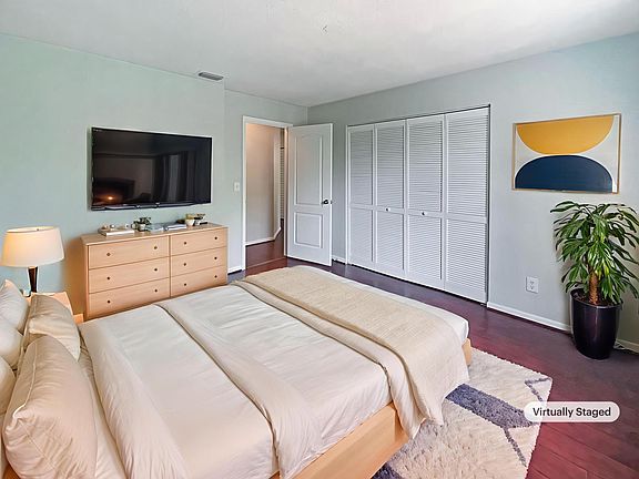 4th image of 11087 NW 46th Drive