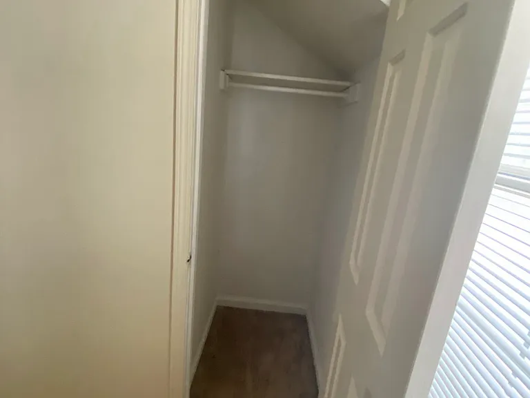 5211 Kimbark Woods Dr — Photo 24
