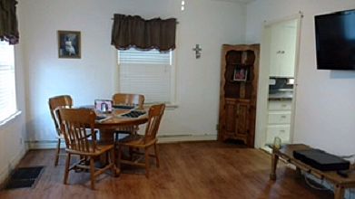 2nd image of 251 Harrison St