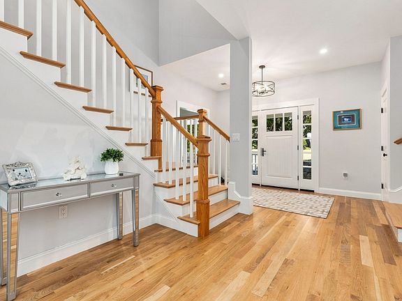 3rd image of 10 Jerusalem Rd