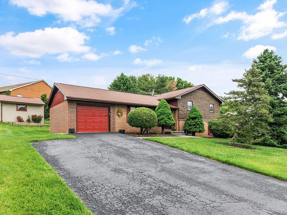 1st image of 308 Grandview Dr