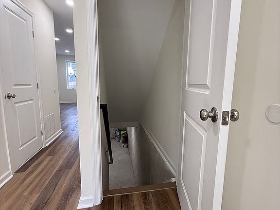 2nd image of 217 Krams Ave