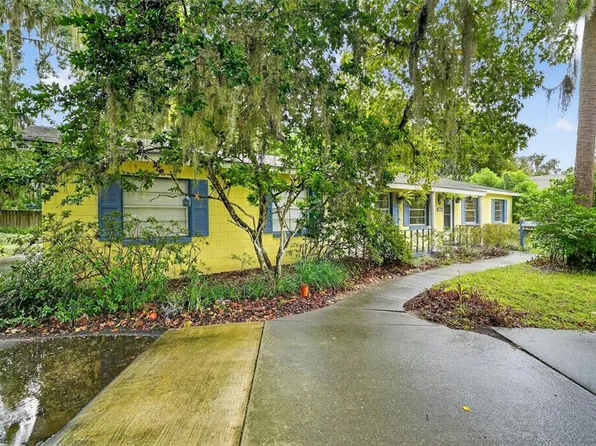 605 E Orange St, Mount Dora, FL 32757