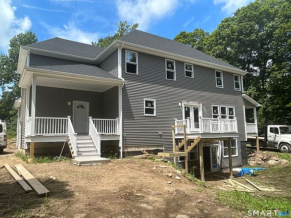 3rd image of 4 Mead Farm Road