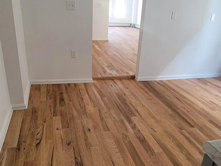 500 Hawthorn Ave #2A — Photo 8