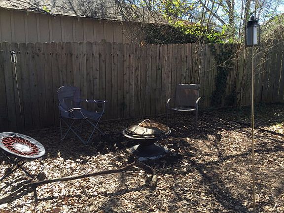 2nd image of 712 Sylvan Ave