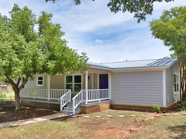 425 Post Hill St, Mason, TX 76856