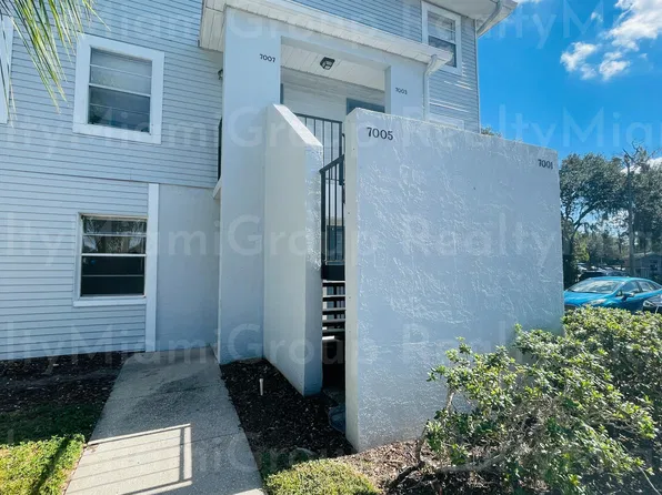 7005 Waterside Dr, Tampa, FL