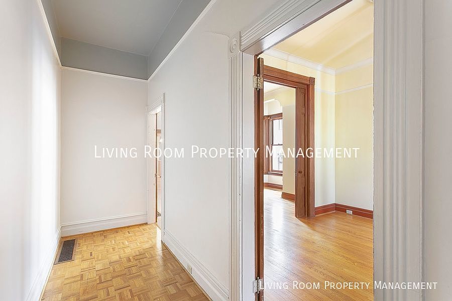 642 SW Grant St, Portland, OR 97201 | Zillow