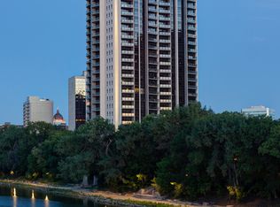 300 Assiniboine, Winnipeg, MB R3C 0T1