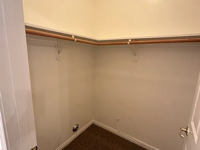 706 Orchid Dr — Photo 14