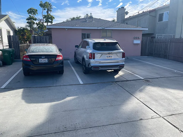 parking lot - 1 off street parking spot