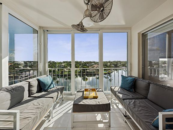 5th image of 555 SE 6th Avenue #7e