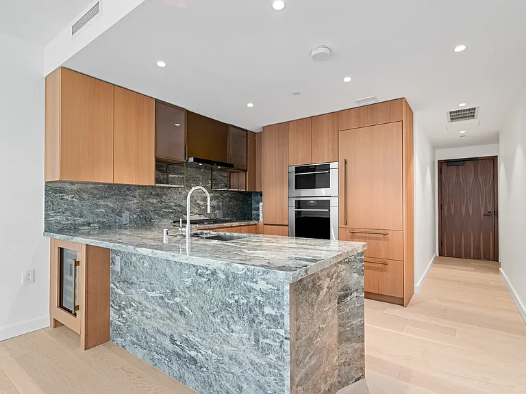 1100 Ala Moana Blvd #2606 — Photo 2