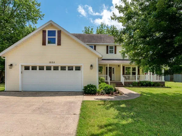 1525 W Deane St, Fayetteville, AR 72703