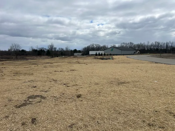 13880 Northern Springs Dr NE, Cedar Springs, MI 49319