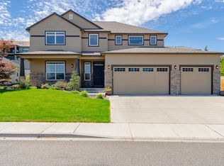 1611 W 51st Ave, Kennewick, WA