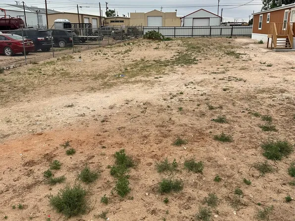 W Gypsy St, Hobbs, NM 88240