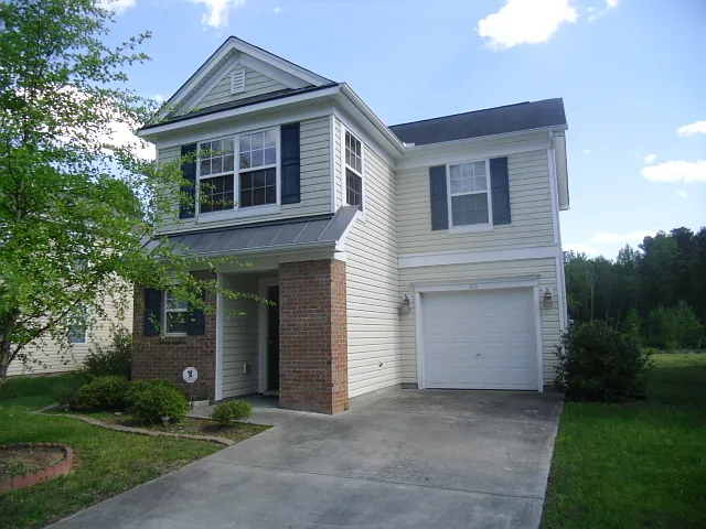 816 Statler Dr — Photo 1