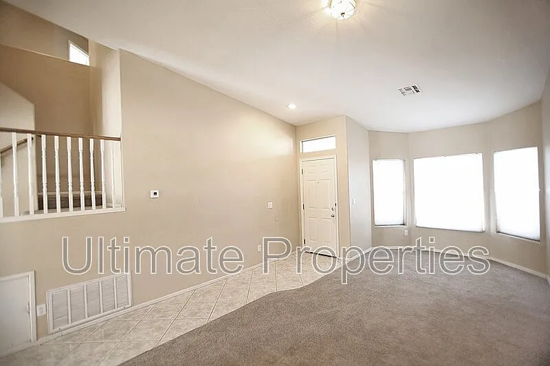 4 bed, 2.5 bath, 2161 sqft, $2,395 — Photo 4