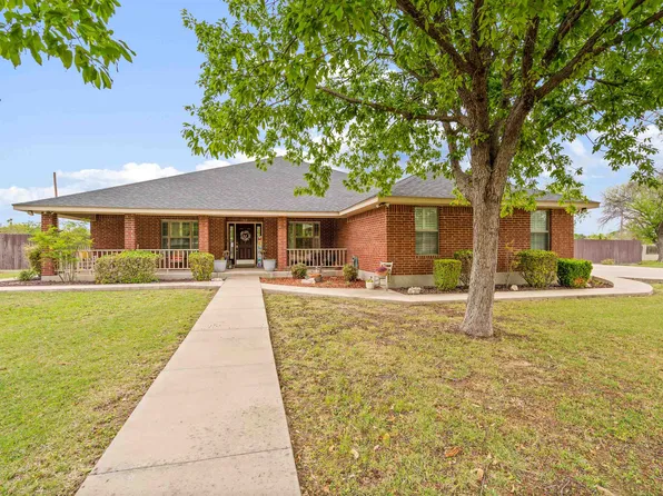 104 S Broadview St, Del Rio, TX 78840