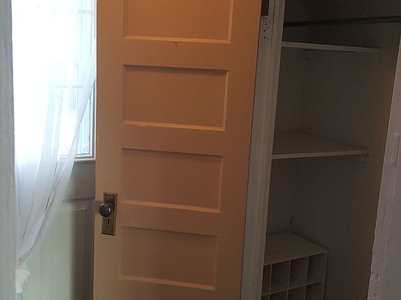 2nd image of 415 3rd Ave N