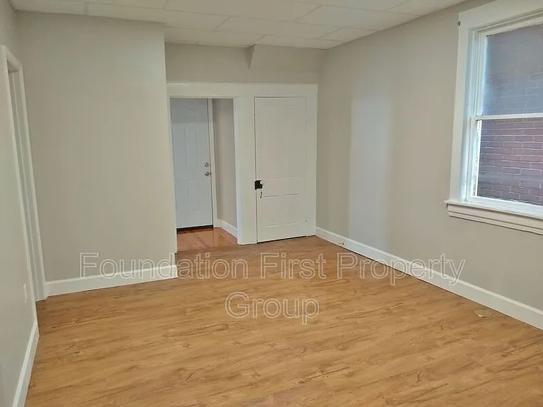 514 Broadway #1 — Photo 3