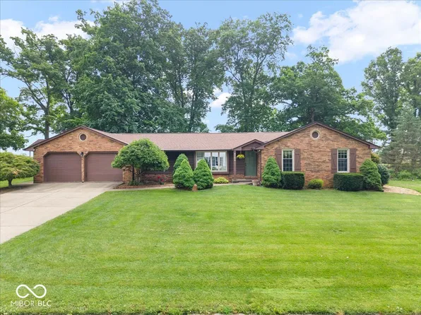 4786 Beechmont Dr, Anderson, IN 46012